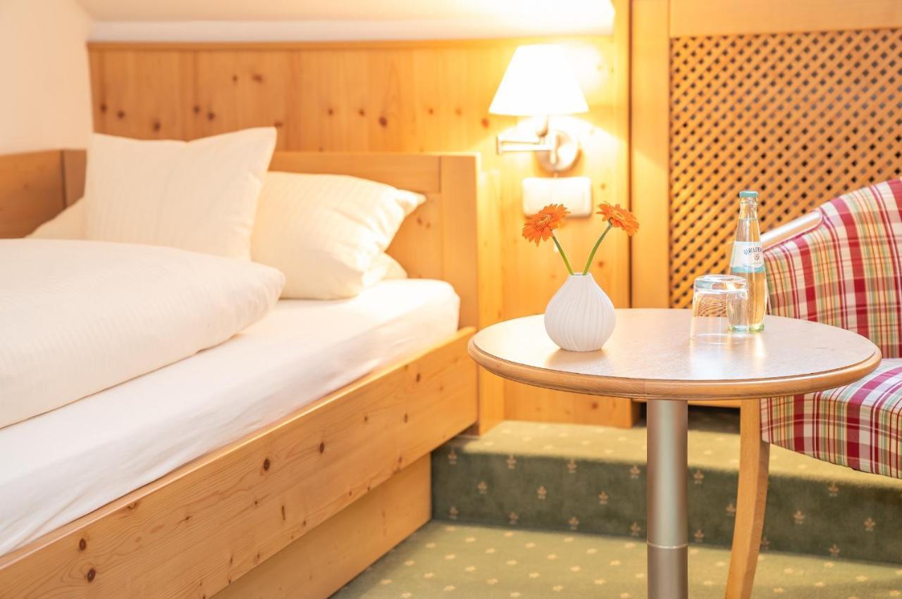 Hotel Garni Christl 바트그리스바흐 외부 사진
